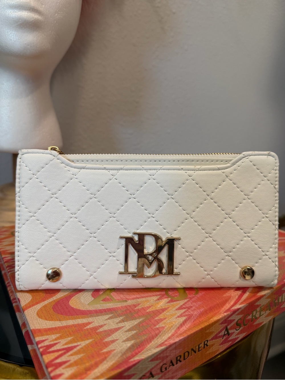 NWT Badgley Mischka White Quilted Zip Wallet with Gold Logo